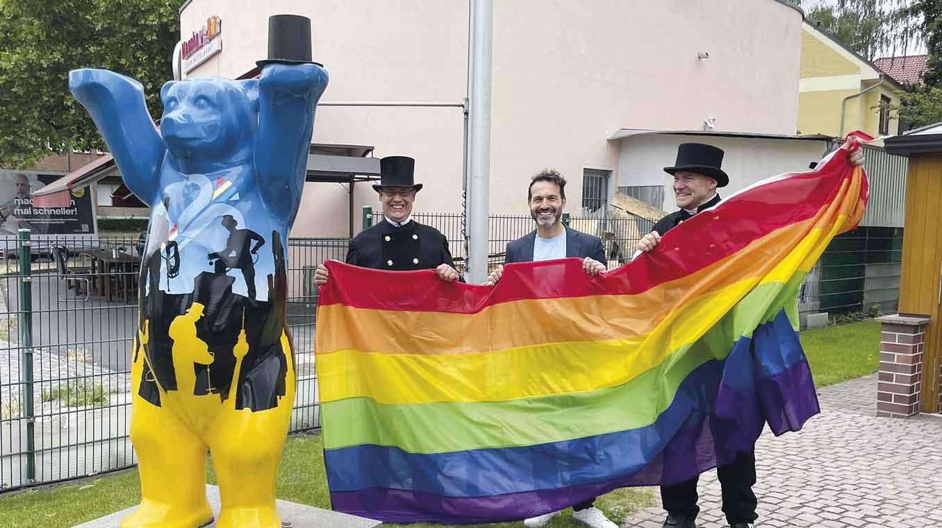 Alain Rappsilber bei der Pride-Feier der Innung