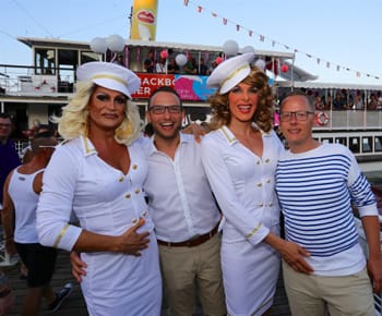 KRIVO160827_PinkLake_Schifffahrt_0193-580x436-1