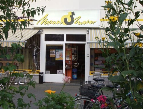 251837_266413813468849_1492122259_n