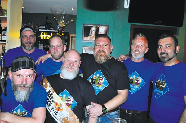 Das Team der Gentle Bears Bar in Köln