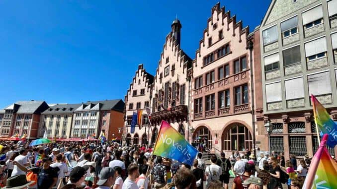 CSD Frankfurt: Start am Römer