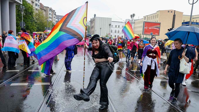CSD Berlin Tanzen im Regen